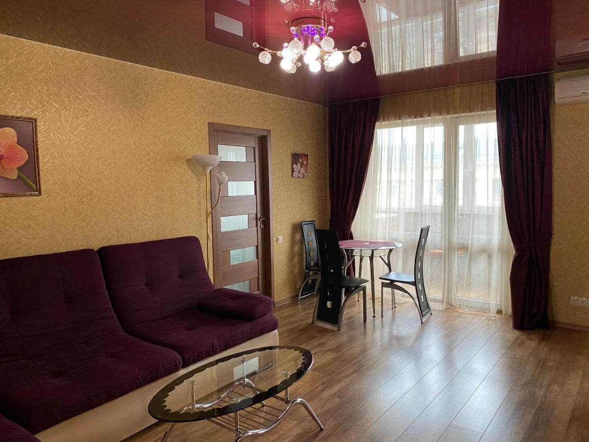 New Apartments With Panoramic Views On Avenue Nauky Kharkiv Bagian luar foto
