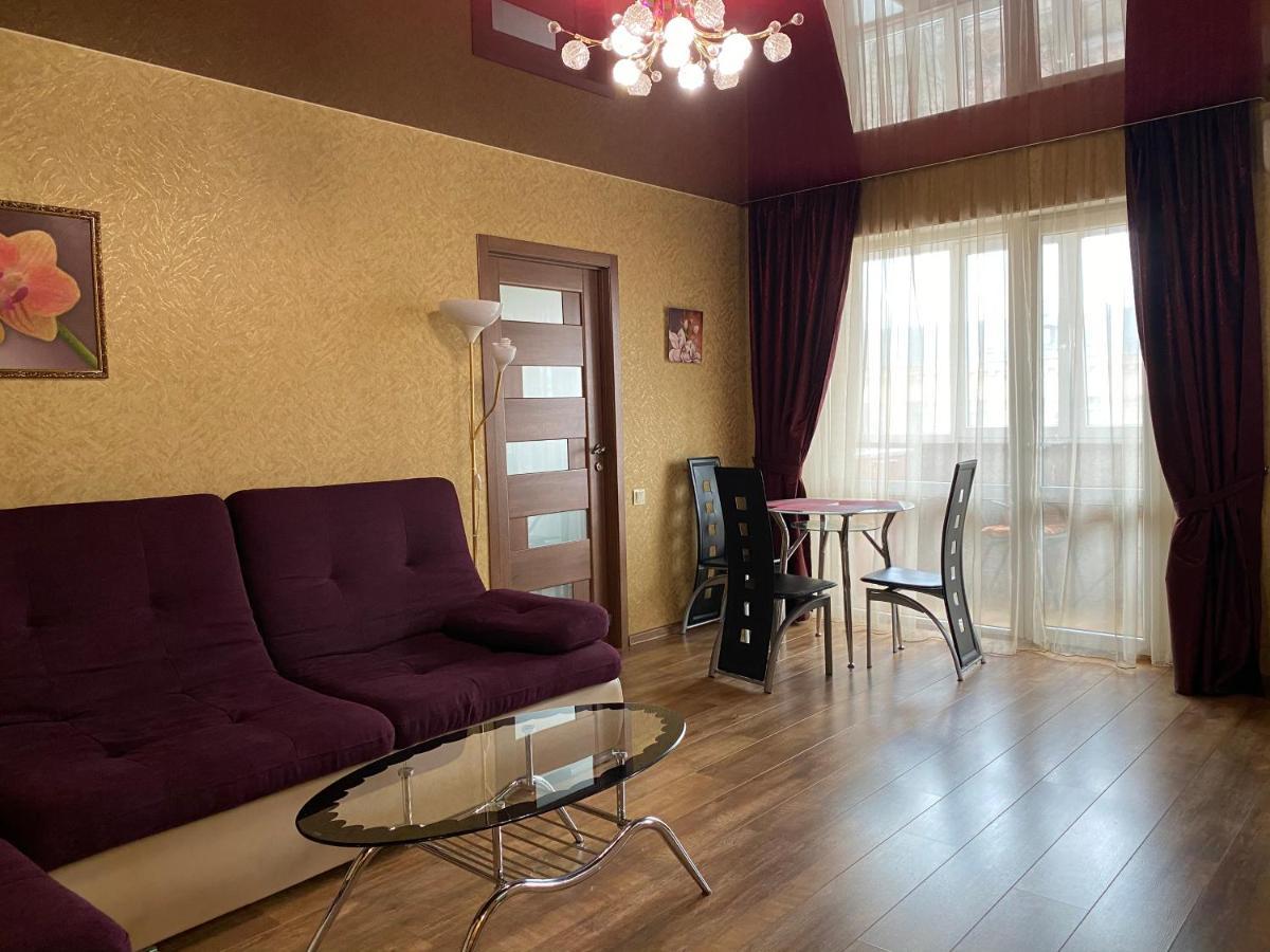 New Apartments With Panoramic Views On Avenue Nauky Kharkiv Bagian luar foto