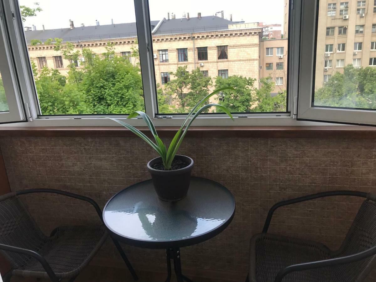 New Apartments With Panoramic Views On Avenue Nauky Kharkiv Bagian luar foto