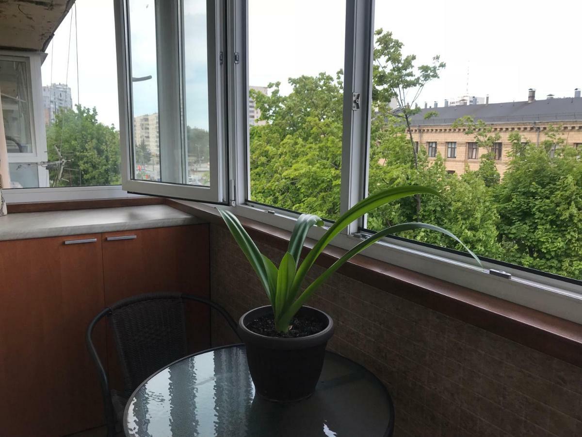 New Apartments With Panoramic Views On Avenue Nauky Kharkiv Bagian luar foto