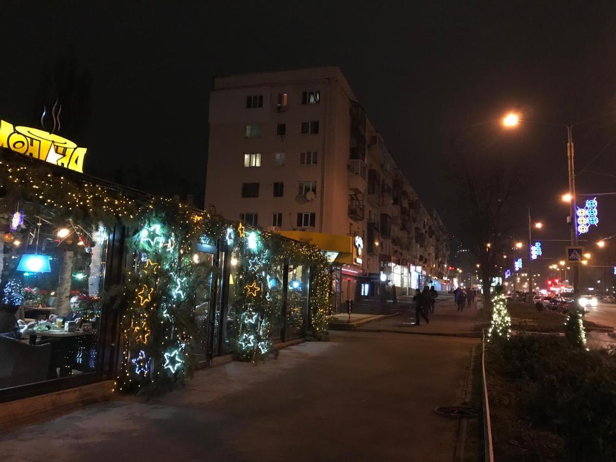 New Apartments With Panoramic Views On Avenue Nauky Kharkiv Bagian luar foto